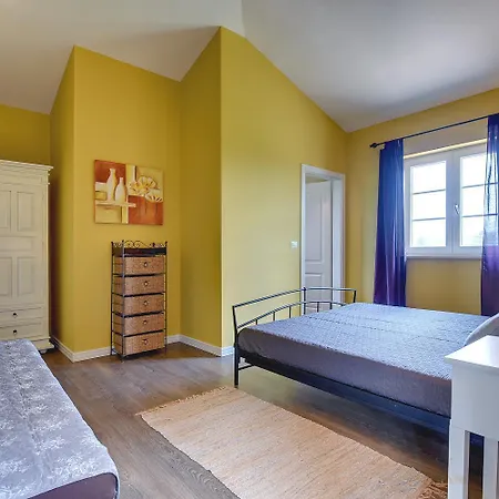 Herrliche Mit Pool, Whirlpool, Sauna, Fitnessraum,wifi Und Nur 2 Km Vom Entfernt *