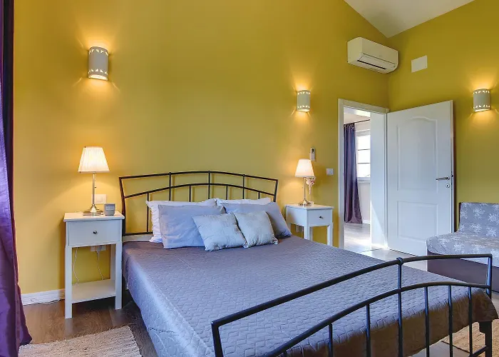 Prázdninový dům Herrliche Mit Pool, Whirlpool, Sauna, Fitnessraum,wifi Und Nur 2 Km Vom Entfernt Krnica